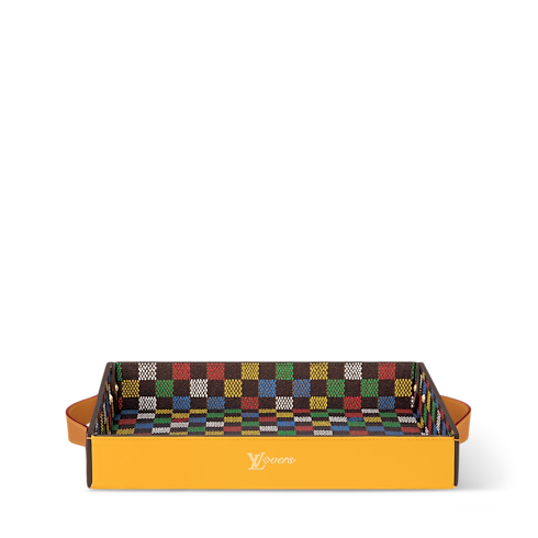 ถาดรุ่น LV Vers Damier . in ทรังก์ การเดินทาง และ บ้าน's กีฬาและเกมส์ } collections by Louis Vuitton (การย่อ/ขยายผลิตภัณฑ์)