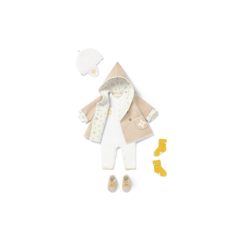 เสื้อโค้ทแต่งกระเป๋าเสื้อสองข้าง . in ของขวัญและการสร้างสรรค์ผลงานของคุณ's ของขวัญสำหรับเด็ก } collections by Louis Vuitton (การย่อ/ขยายผลิตภัณฑ์)