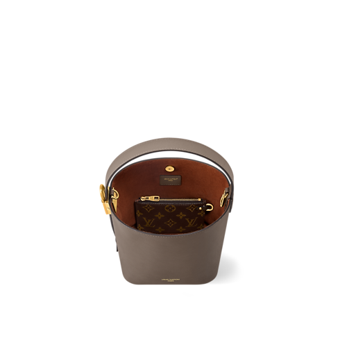 กระเป๋ารุ่น All In BB Low Key in ผู้หญิง's กระเป๋าถือ กระเป๋าถือสำหรับผู้หญิง collections by Louis Vuitton (การย่อ/ขยายผลิตภัณฑ์)