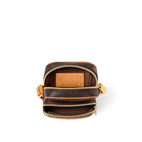 กระเป๋ารุ่น Amazone Monogram ประเภทอื่น in กระเป๋าและผลิตภัณฑ์เครื่องหนังขนาดเล็ก's สำหรับผู้ชาย ผลิตภัณฑ์ใหม่ล่าสุด collections by Louis Vuitton (การย่อ/ขยายผลิตภัณฑ์)