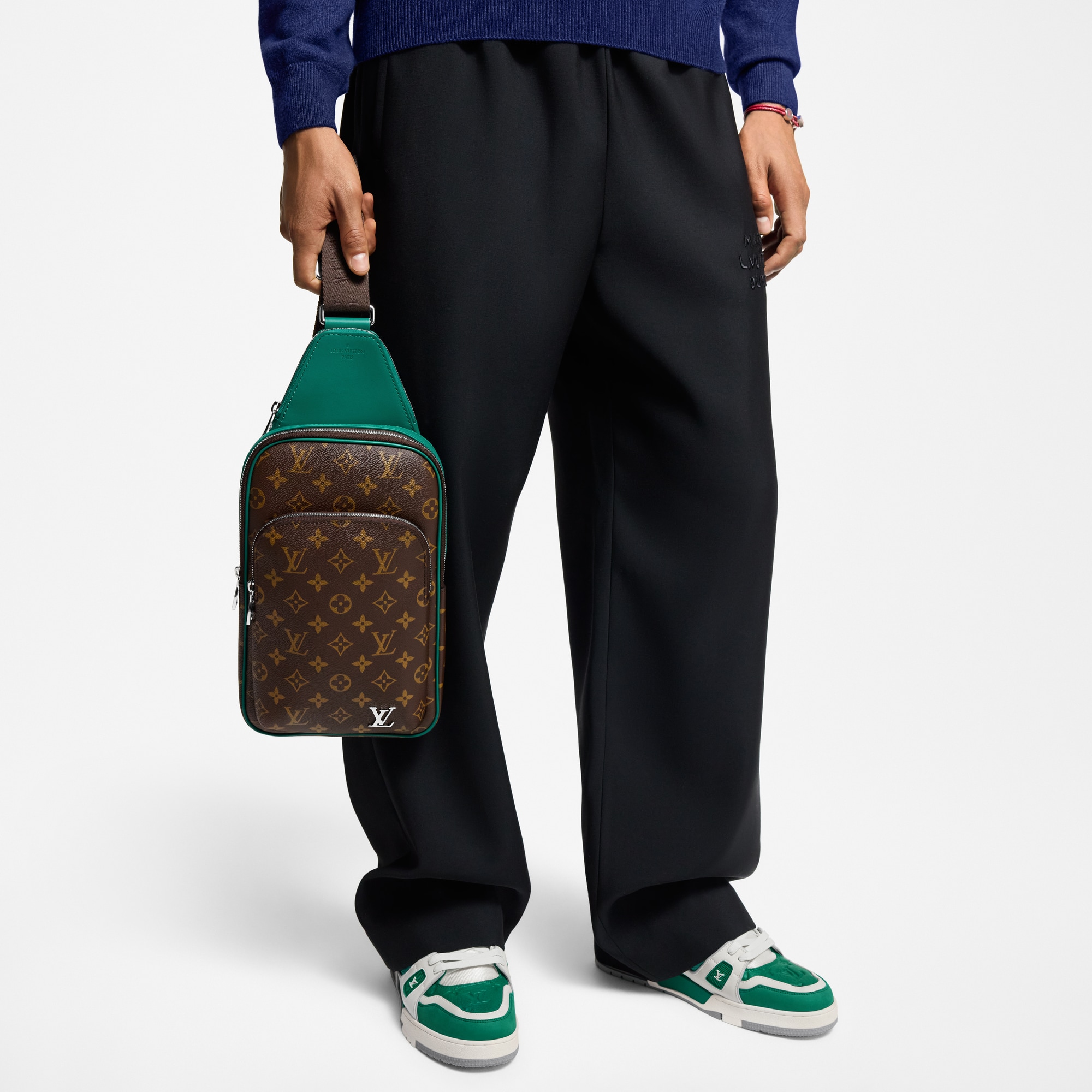 กระเป๋า Slingbag รุ่น Avenue Monogram Macassar แคนวาส in กระเป๋าและผลิตภัณฑ์เครื่องหนังขนาดเล็ก