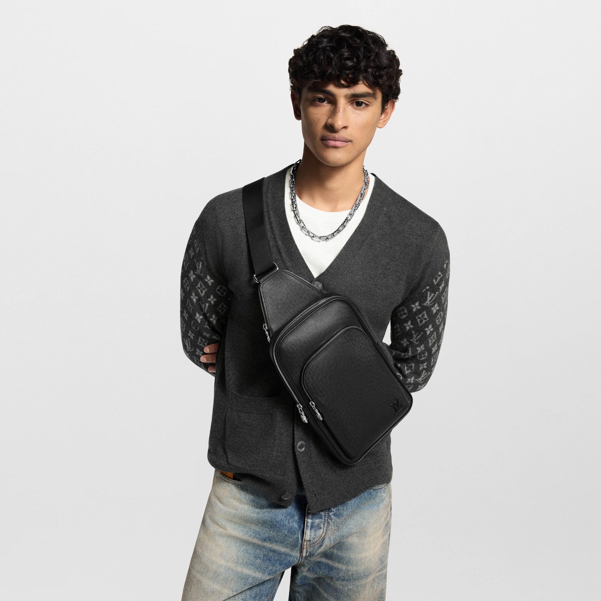กระเป๋า Sling bag รุ่น Avenue NM Taiga in ผู้ชาย