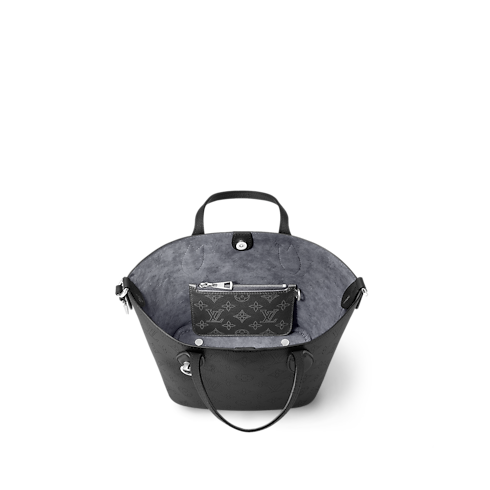 กระเป๋ารุ่น Blossom PM Mahina in กระเป๋าและผลิตภัณฑ์เครื่องหนังขนาดเล็ก's สำหรับผู้หญิง ใหม่ล่าสุด collections by Louis Vuitton (การย่อ/ขยายผลิตภัณฑ์)