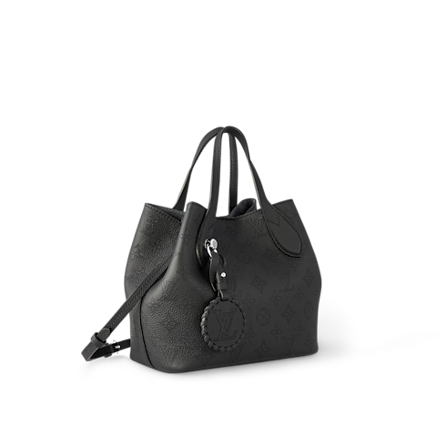 กระเป๋ารุ่น Blossom PM Mahina in กระเป๋าและผลิตภัณฑ์เครื่องหนังขนาดเล็ก's สำหรับผู้หญิง ใหม่ล่าสุด collections by Louis Vuitton (การย่อ/ขยายผลิตภัณฑ์)