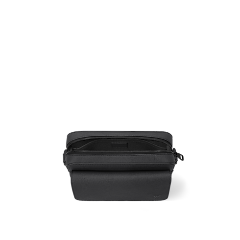 กระเป๋าแมสเซนเจอร์รุ่น Boarding LV Aerogram in กระเป๋าและผลิตภัณฑ์เครื่องหนังขนาดเล็ก's สำหรับผู้ชาย ผลิตภัณฑ์ใหม่ล่าสุด collections by Louis Vuitton (การย่อ/ขยายผลิตภัณฑ์)