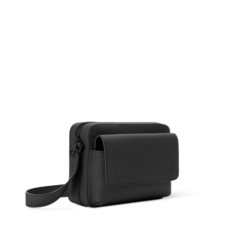 กระเป๋าแมสเซนเจอร์รุ่น Boarding LV Aerogram in กระเป๋าและผลิตภัณฑ์เครื่องหนังขนาดเล็ก's สำหรับผู้ชาย ผลิตภัณฑ์ใหม่ล่าสุด collections by Louis Vuitton (การย่อ/ขยายผลิตภัณฑ์)