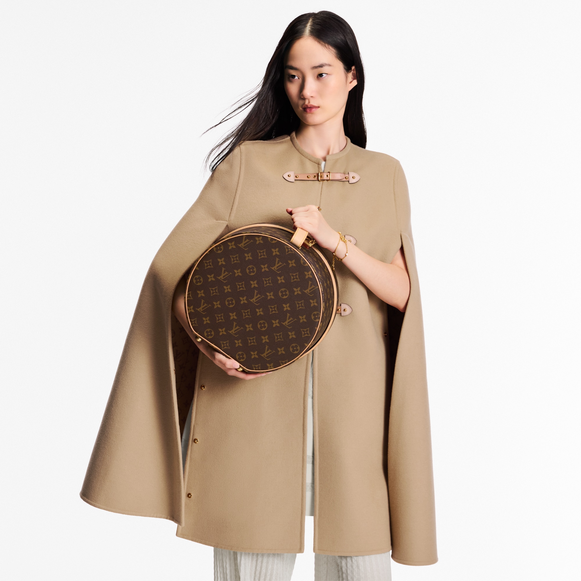 ทรังก์ใส่หมวกรุ่น 30 Monogram แคนวาส in Les Extraordinaires