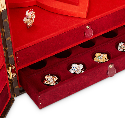 ทรังก์รุ่น Boîte Joaillerie Vivienne Zodiac Monogram in ทรังก์ การเดินทาง และ บ้าน's ทรังก์และกล่อง กล่อง collections by Louis Vuitton (การย่อ/ขยายผลิตภัณฑ์)