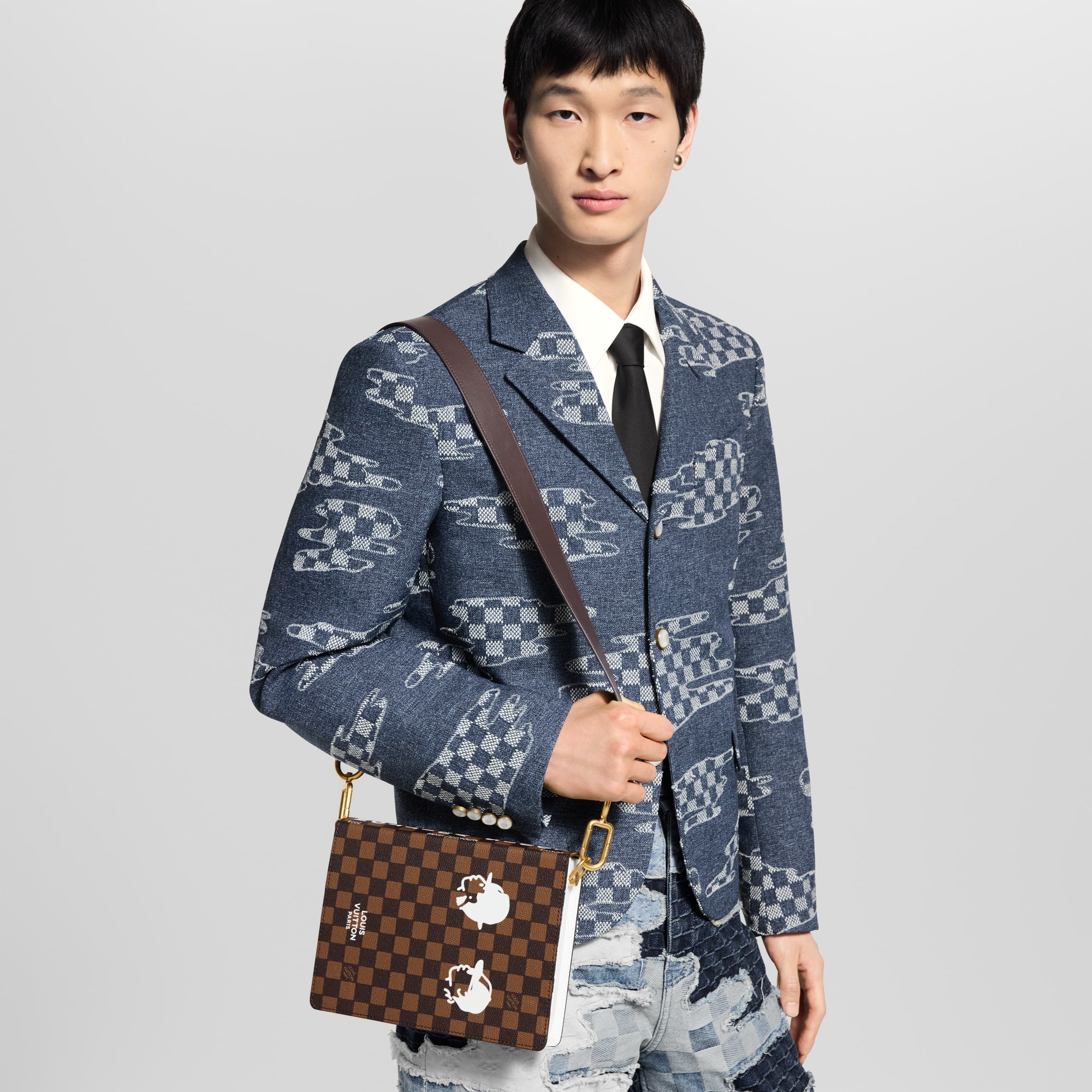 กระเป๋าแมสเซนเจอร์รุ่น Book Damier ประเภทอื่น in กระเป๋าและผลิตภัณฑ์เครื่องหนังขนาดเล็ก