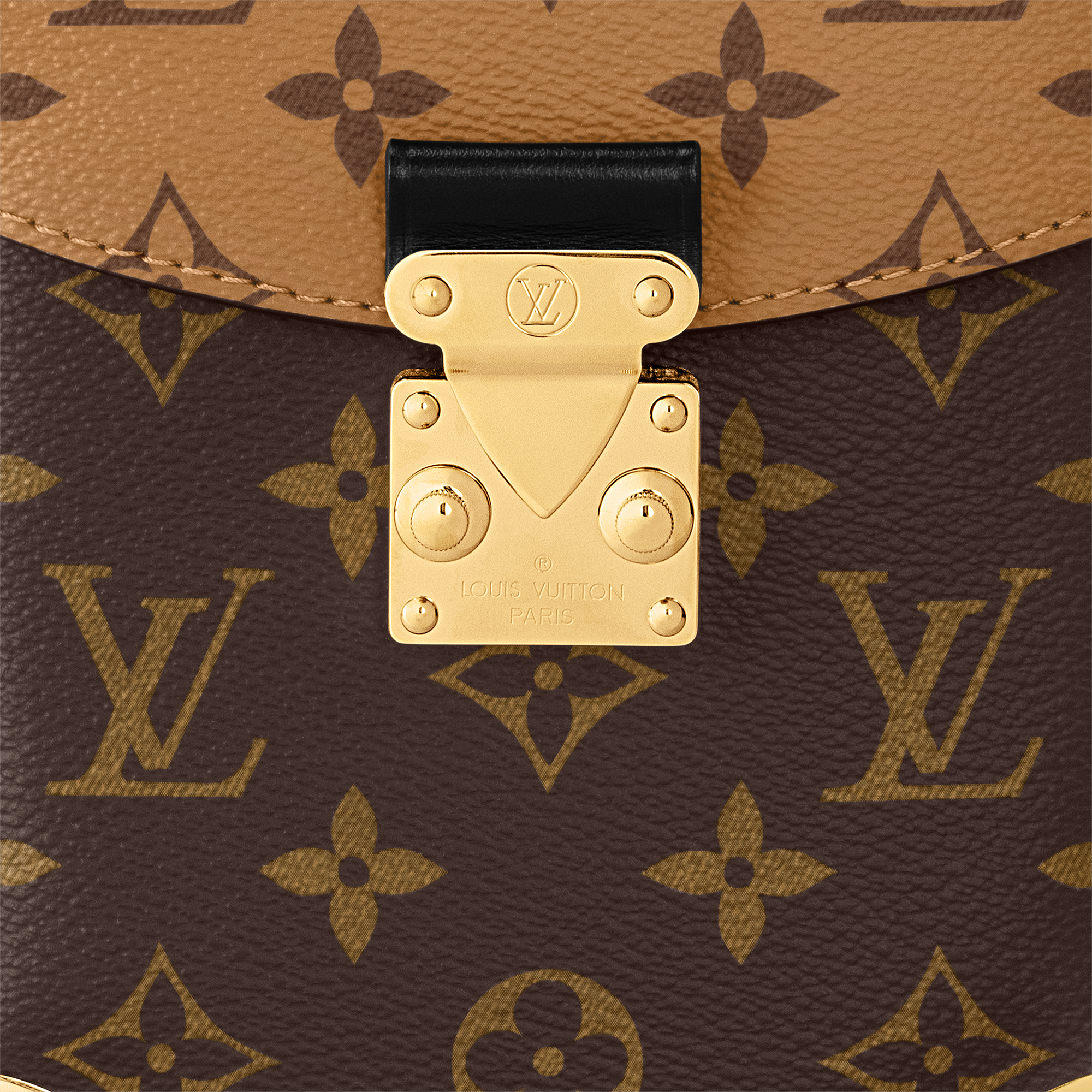 กระเป๋ารุ่น Camera Box Monogram in ผู้หญิง