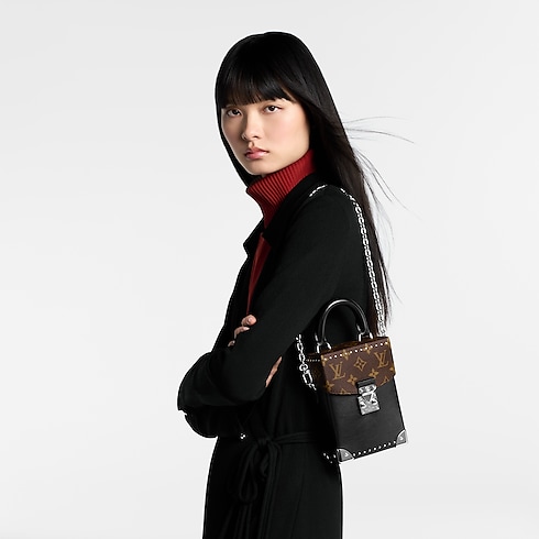 กระเป๋ารุ่น Camera Box Vibe LV Vibe in ผู้หญิง's กระเป๋าถือ กระเป๋าถือสำหรับผู้หญิง collections by Louis Vuitton (การย่อ/ขยายผลิตภัณฑ์)