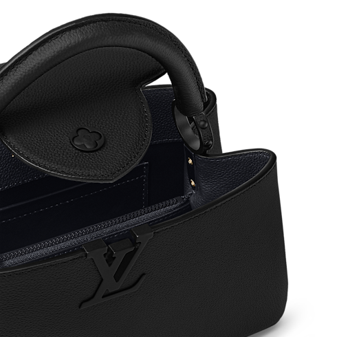 กระเป๋ารุ่น Capucines East-West MM Capucines in ผู้หญิง's กระเป๋าถือ กระเป๋ารุ่น Capucines collections by Louis Vuitton (การย่อ/ขยายผลิตภัณฑ์)