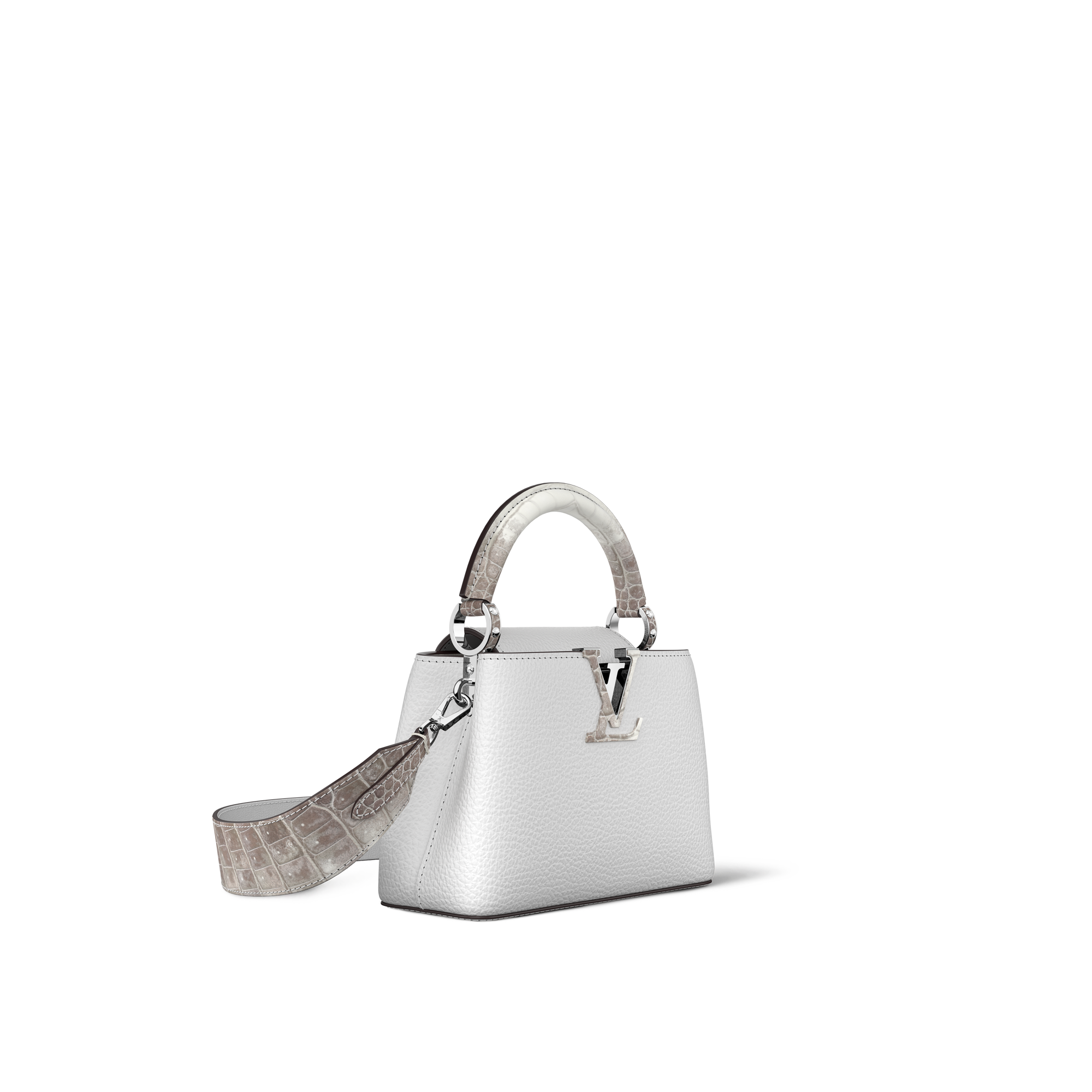 กระเป๋ารุ่น Capucines Mini Strap Large L09 in ผู้หญิง