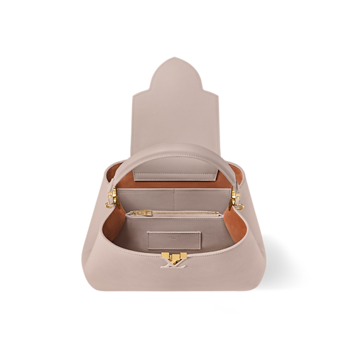 กระเป๋ารุ่น Capucines MM Souple Capucines in ผู้หญิง's กระเป๋าถือ กระเป๋ารุ่น Capucines collections by Louis Vuitton (การย่อ/ขยายผลิตภัณฑ์)