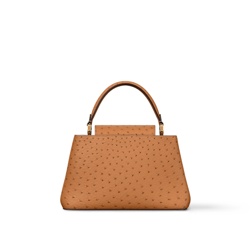 Capucines MM Souple Pontets นกกระจอกเทศ in ผู้หญิง's กระเป๋าถือ กระเป๋ารุ่น Capucines collections by Louis Vuitton (การย่อ/ขยายผลิตภัณฑ์)