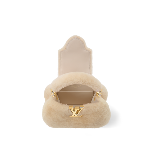 Capusnow Capucines in ผู้หญิง's กระเป๋าถือ กระเป๋ารุ่น Capucines collections by Louis Vuitton (การย่อ/ขยายผลิตภัณฑ์)