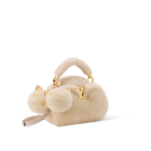 Capusnow Capucines in ผู้หญิง's กระเป๋าถือ กระเป๋ารุ่น Capucines collections by Louis Vuitton (การย่อ/ขยายผลิตภัณฑ์)