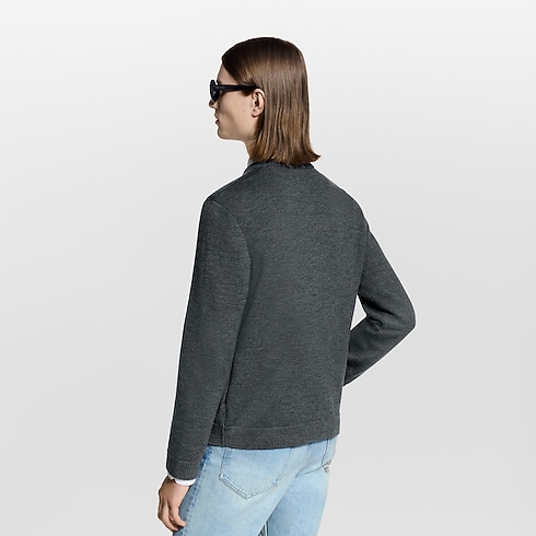 เสื้อคาร์ดิแกนประดับลูกปัดเอฟเฟ็กต์ไข่มุก in ผู้ชาย's เสื้อผ้า เสื้อผ้าสำหรับผู้ชาย collections by Louis Vuitton (การย่อ/ขยายผลิตภัณฑ์)