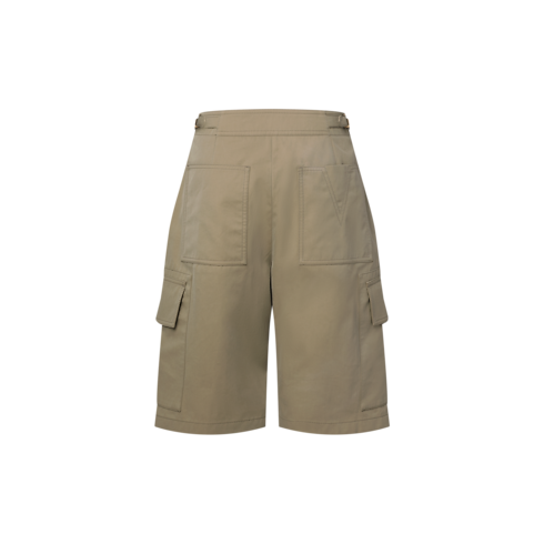 กางเกงขาสั้นทรงเบอร์มิวดาสไตล์คาร์โก้ in ผู้หญิง's เสื้อผ้า กางเกงสำหรับผู้หญิง collections by Louis Vuitton (การย่อ/ขยายผลิตภัณฑ์)