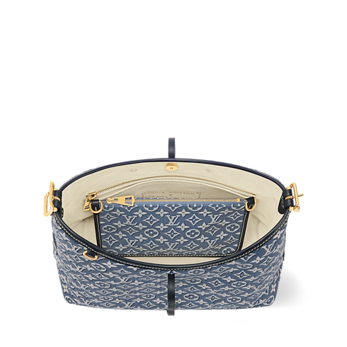 กระเป๋ารุ่น CarryAll PM in ผู้หญิง's กระเป๋าถือ กระเป๋าถือสำหรับผู้หญิง collections by Louis Vuitton (การย่อ/ขยายผลิตภัณฑ์)