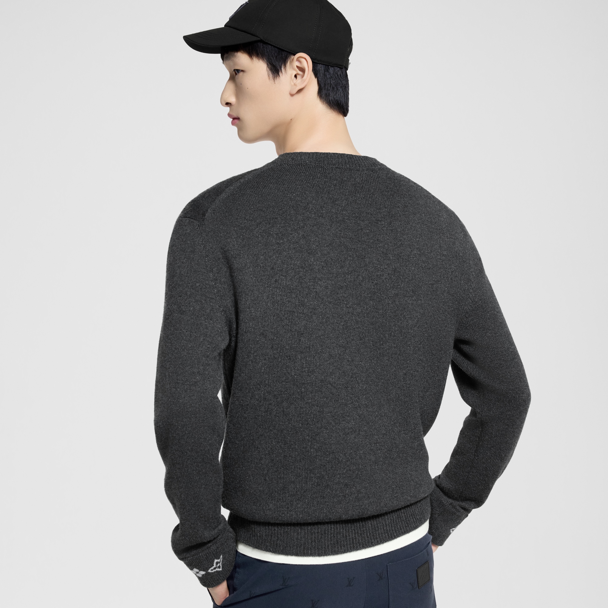 เสื้อพูลโอเวอร์ผ้าแคชเมียร์  in ผู้ชาย