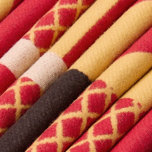 Charleston Throw Blanket in ทรังก์ การเดินทาง และ บ้าน's บ้านและศิลปะการไดนิ่ง สิ่งทอ collections by Louis Vuitton (การย่อ/ขยายผลิตภัณฑ์)