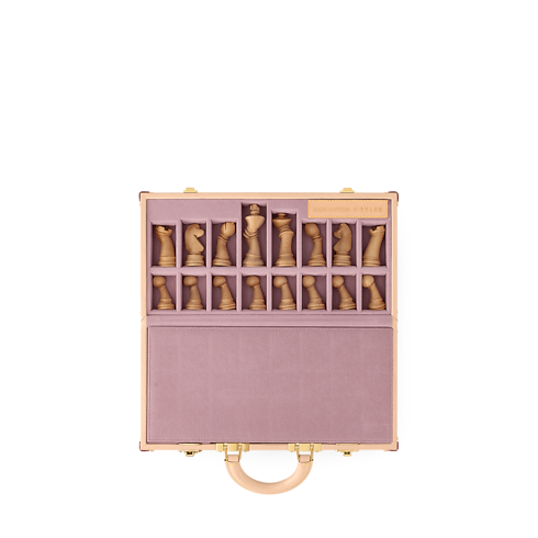 ทรังก์รุ่น Chess Box Damier ประเภทอื่น in Les Extraordinaires's ฮาร์ดไซด์ ซีเซินเนิล collections by Louis Vuitton (การย่อ/ขยายผลิตภัณฑ์)