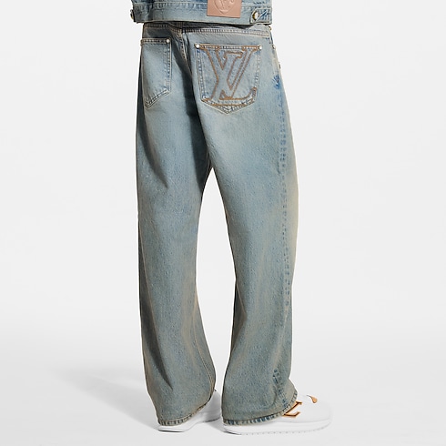 Chinese Valentine’s Day - กางเกงเดนิมทรง Skate in ผู้ชาย's เสื้อผ้า คอลเล็คชั่นเดนิม collections by Louis Vuitton (การย่อ/ขยายผลิตภัณฑ์)