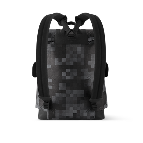 กระเป๋าสะพายหลังรุ่น Christopher MM D16 in กระเป๋าและผลิตภัณฑ์เครื่องหนังขนาดเล็ก's สำหรับผู้ชาย ไอคอนิก collections by Louis Vuitton (การย่อ/ขยายผลิตภัณฑ์)