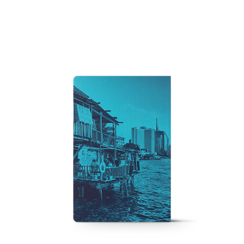 หนังสือ City Guide กรุงเทพฯ in ทรังก์ การเดินทาง และ บ้าน's หนังสือและเครื่องเขียน หนังสือ City Guide collections by Louis Vuitton (การย่อ/ขยายผลิตภัณฑ์)