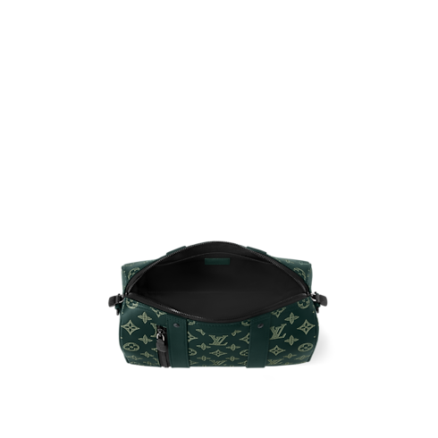 City Keepall หนัง Monogram Shadow in กระเป๋าและผลิตภัณฑ์เครื่องหนังขนาดเล็ก's สำหรับผู้ชาย ไอคอนิก collections by Louis Vuitton (การย่อ/ขยายผลิตภัณฑ์)