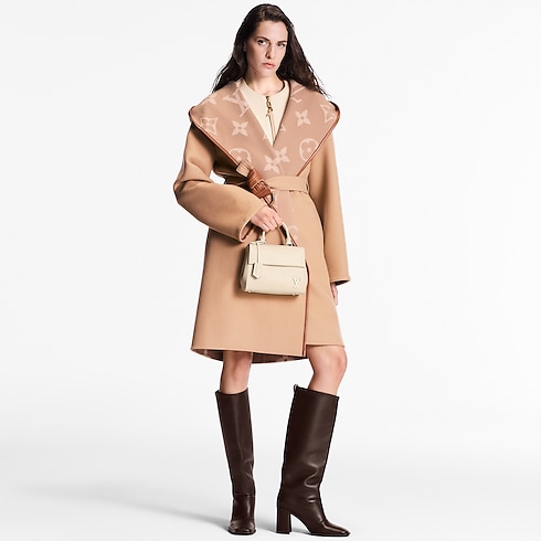 กระเป๋ารุ่น Cluny Mini Epi in ผู้หญิง's กระเป๋าถือ กระเป๋าถือสำหรับผู้หญิง collections by Louis Vuitton (การย่อ/ขยายผลิตภัณฑ์)