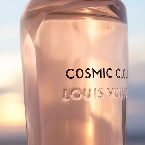 น้ำหอม Cosmic Cloud in น้ำหอมและความงาม's การรังสรรค์อันยอดเยี่ยม คอลเล็คชั่น Les Extraits collections by Louis Vuitton (การย่อ/ขยายผลิตภัณฑ์)