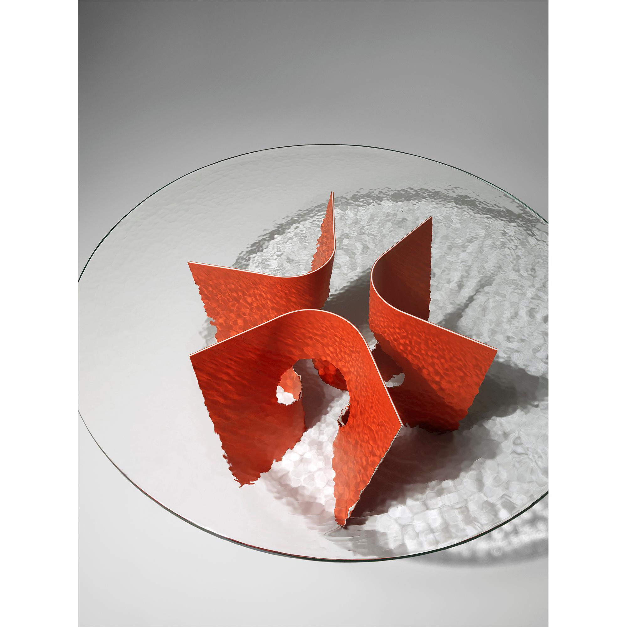 Cosmic Table by Raw Edges  in ทรังก์ การเดินทาง และ บ้าน