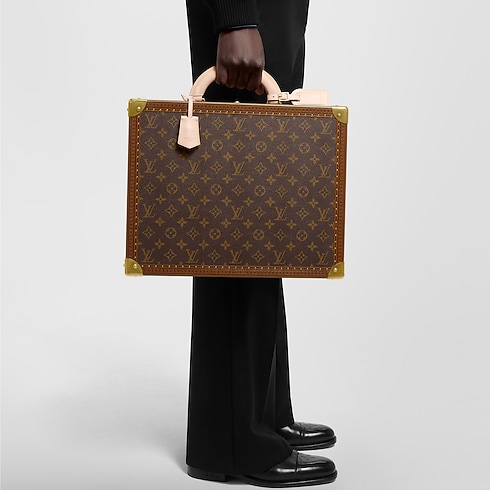 ทรังก์รุ่น COTTEVILLE 40 Monogram แคนวาส in Les Extraordinaires's สร้างสรรค์ผลงานในแบบของคุณ สร้างสรรค์หีบในแบบของคุณ collections by Louis Vuitton (การย่อ/ขยายผลิตภัณฑ์)