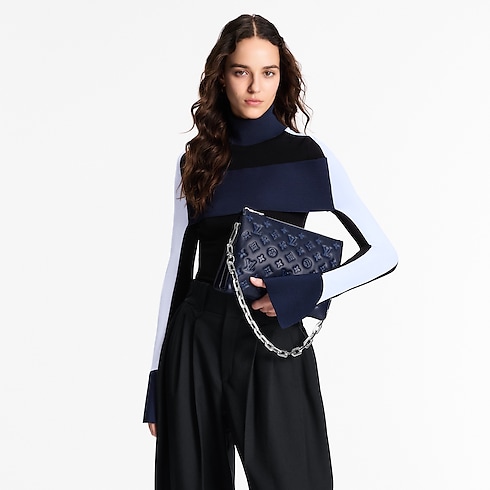 กระเป๋ารุ่น Coussin PM Coussin in ผู้หญิง's กระเป๋าถือ กระเป๋าถือสำหรับผู้หญิง collections by Louis Vuitton (การย่อ/ขยายผลิตภัณฑ์)