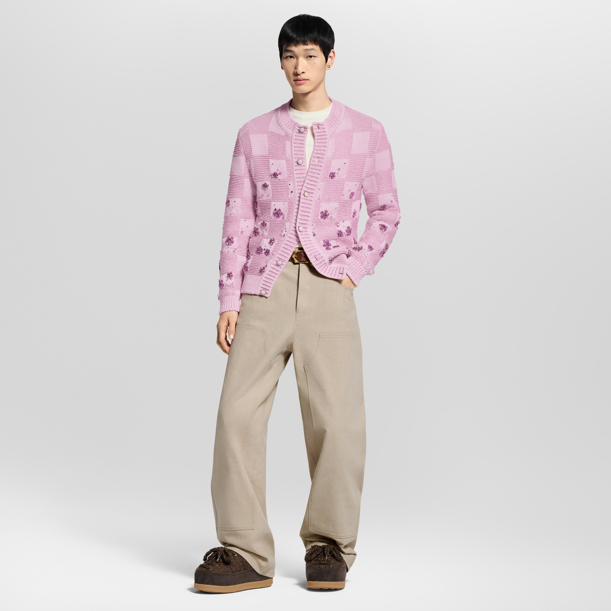 เสื้อคาร์ดิแกนปักลาย Damier  in ผู้ชาย
