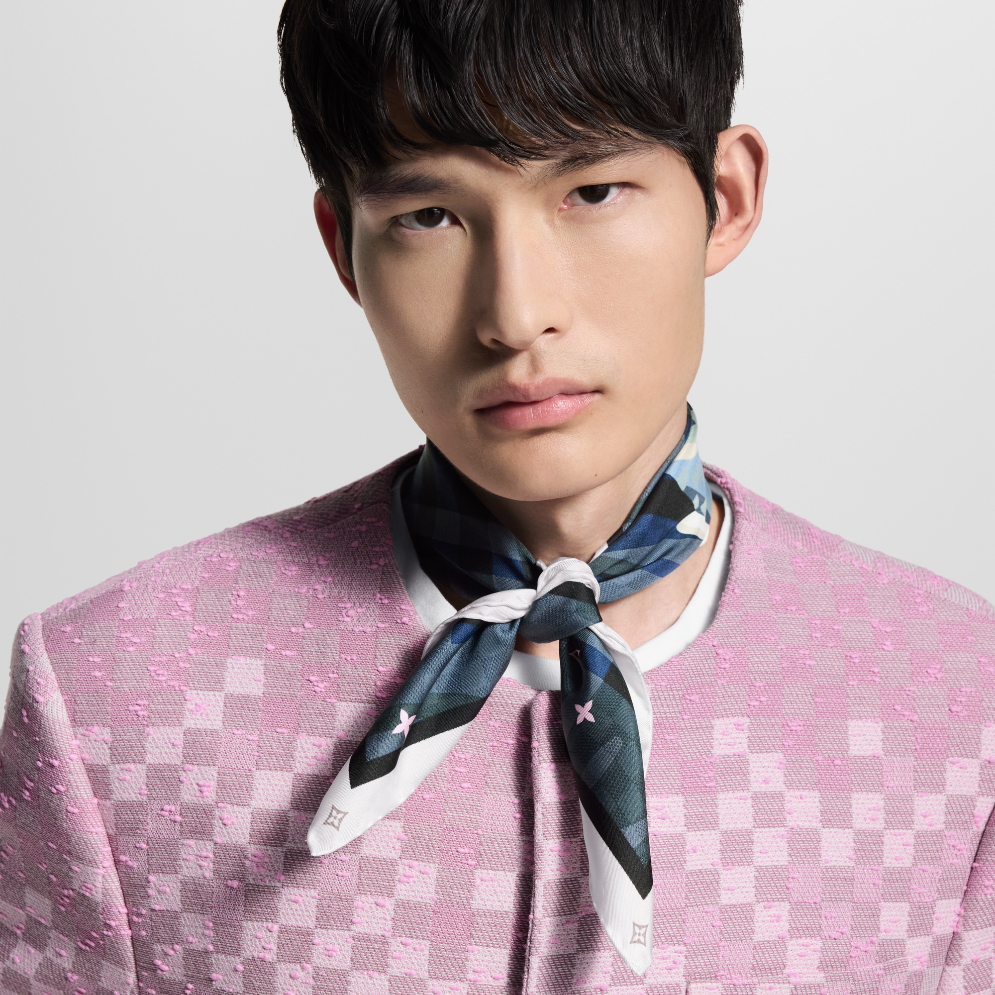 ผ้า Bandana รุ่น Damier Koi . in ผู้ชาย