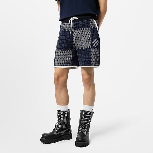 กางเกงขาสั้นผ้าคอตตอนลาย Damier แบบควิลต์ in ผู้ชาย's เสื้อผ้า กางเกงสำหรับผู้ชาย collections by Louis Vuitton (การย่อ/ขยายผลิตภัณฑ์)