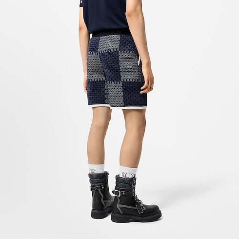 กางเกงขาสั้นผ้าคอตตอนลาย Damier แบบควิลต์ in ผู้ชาย's เสื้อผ้า กางเกงสำหรับผู้ชาย collections by Louis Vuitton (การย่อ/ขยายผลิตภัณฑ์)