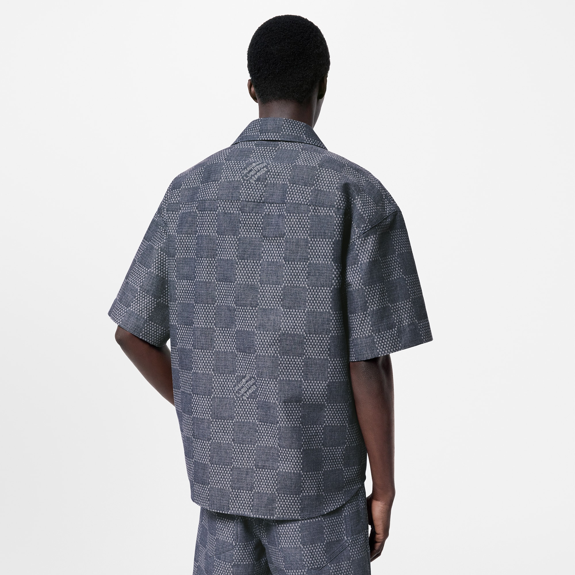 เสื้อเชิ้ตแขนสั้นผ้า Chambray ลาย Damier  in ผู้ชาย