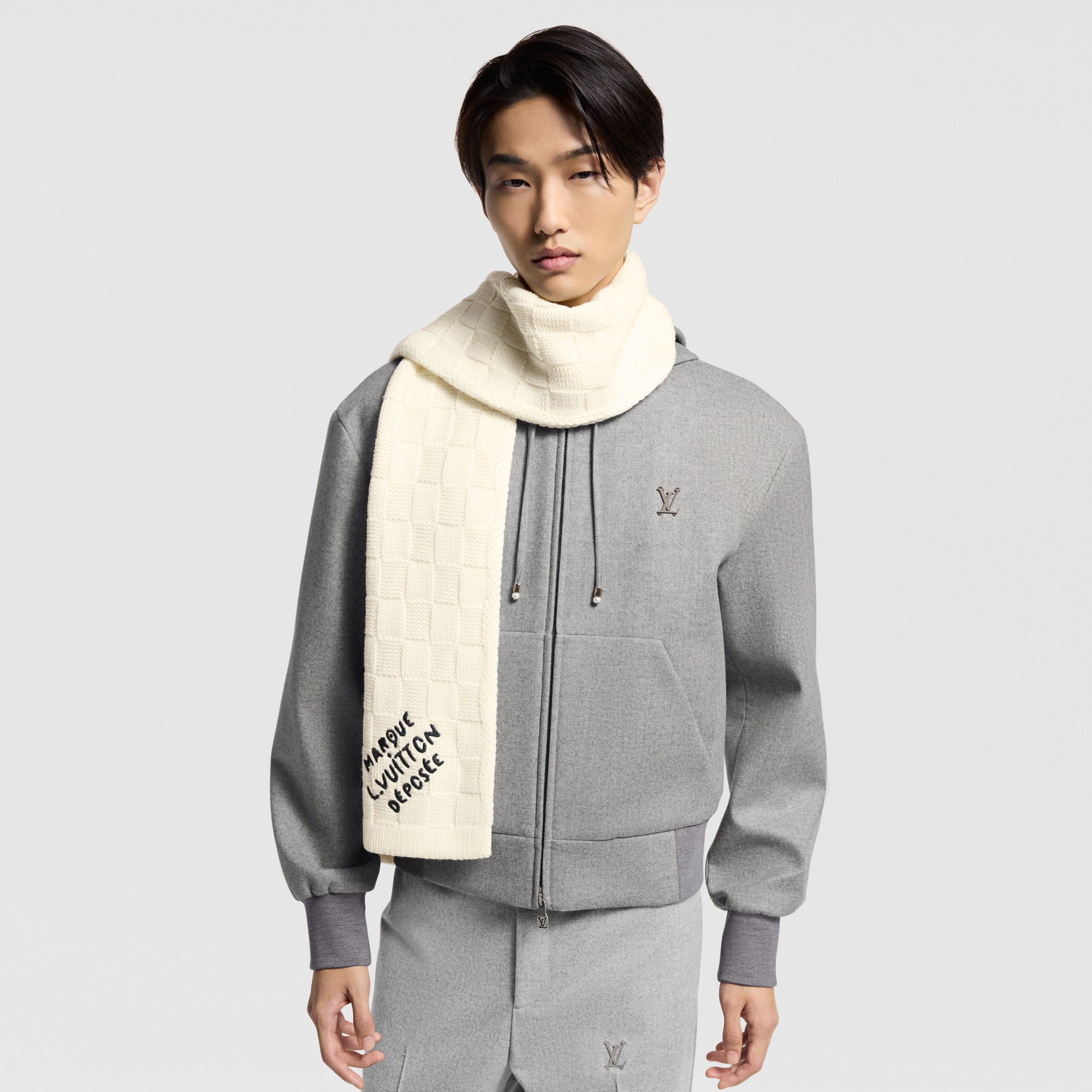 ผ้าพันคอรุ่น Damier Snug . in ผู้ชาย