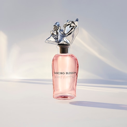น้ำหอม Dancing Blossom in น้ำหอมและความงาม's ของขวัญน้ำหอม } collections by Louis Vuitton (การย่อ/ขยายผลิตภัณฑ์)