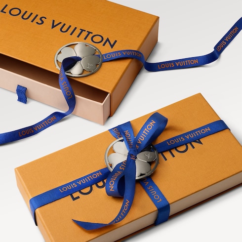 กระเป๋าสตางค์ทรงสั้นรุ่น Dauphine Monogram แคนวาสประเภทอื่น in ผู้หญิง's กระเป๋าสตางค์และผลิตภัณฑ์เครื่องหนังขนาดเล็ก กระเป๋าสตางค์สำหรับผู้หญิง collections by Louis Vuitton