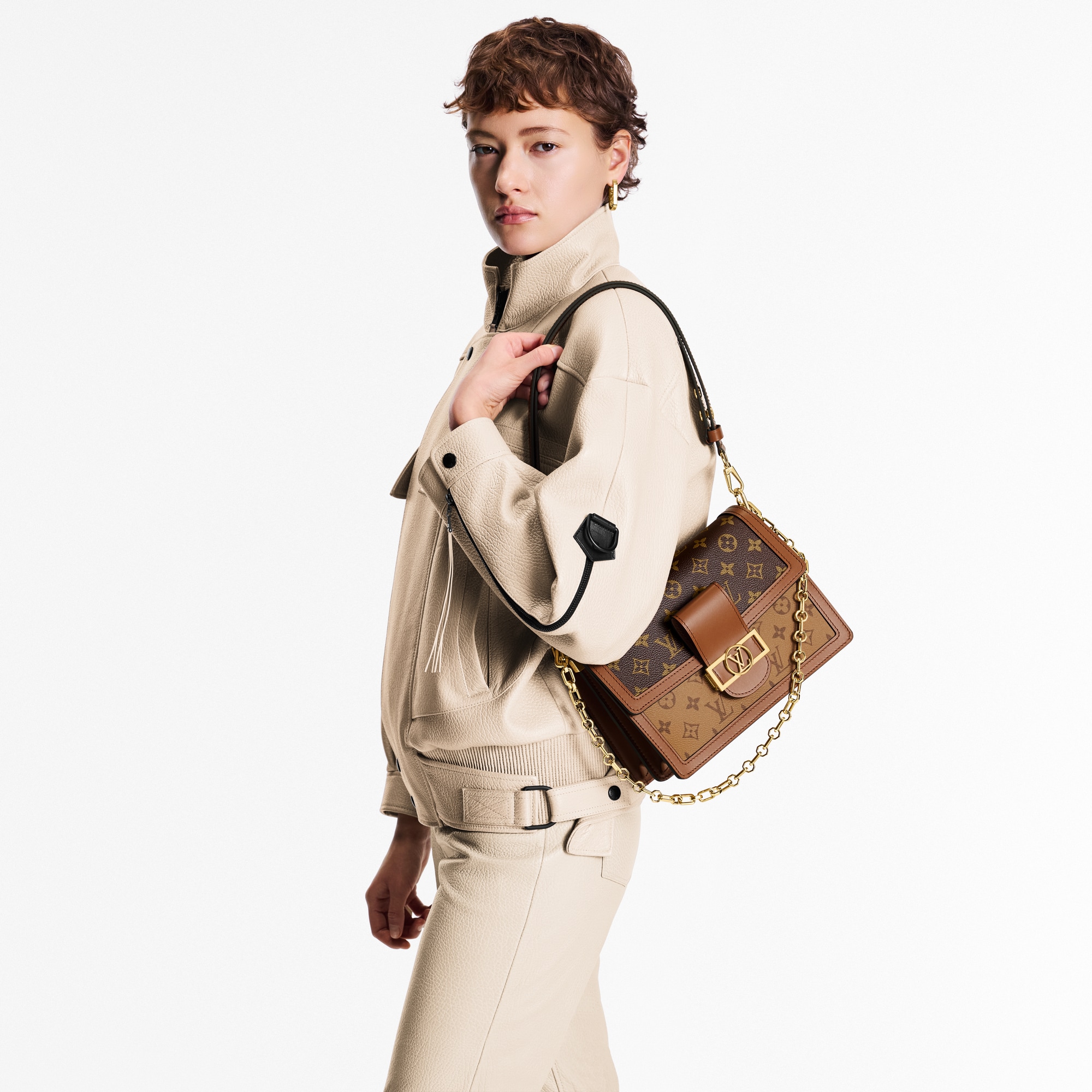 กระเป๋ารุ่น Dauphine MM Monogram in ผู้หญิง