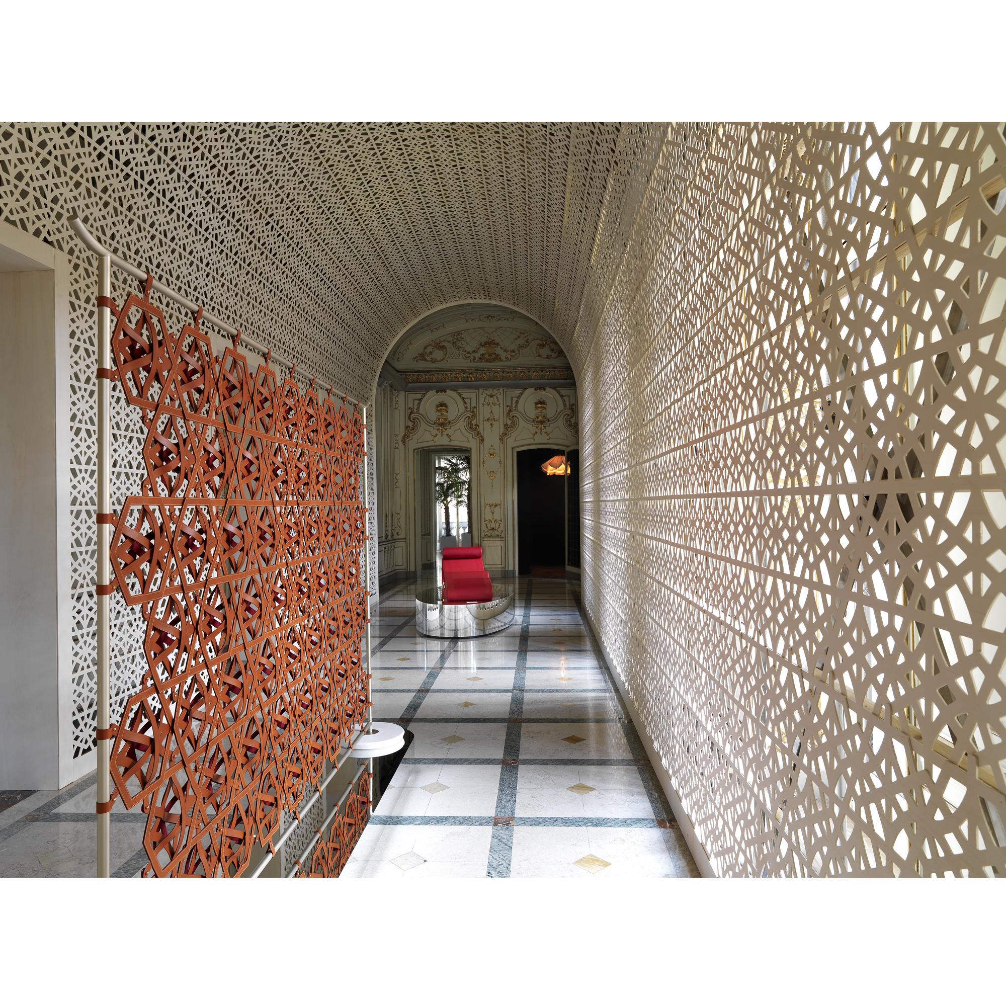 Diamond Screen by Marcel Wanders Studio  in ทรังก์ การเดินทาง และ บ้าน