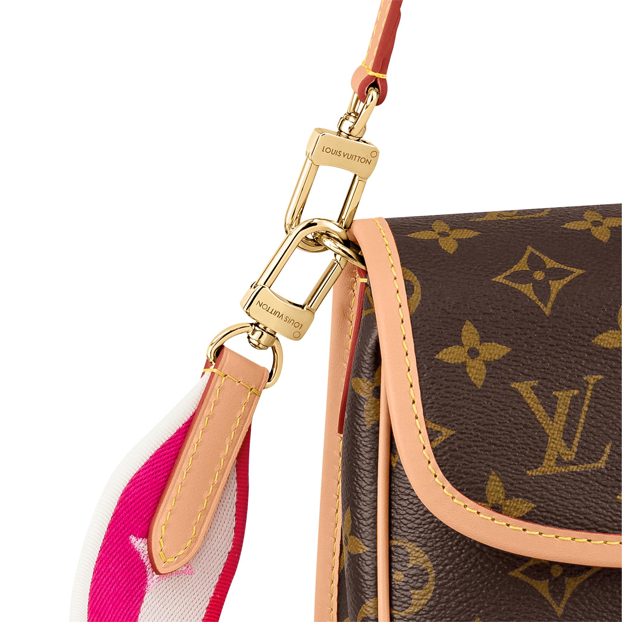 กระเป๋ารุ่น Diane Monogram in ผู้หญิง