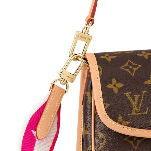 กระเป๋ารุ่น Diane Monogram in ผู้หญิง's กระเป๋าถือ กระเป๋าถือสำหรับผู้หญิง collections by Louis Vuitton (การย่อ/ขยายผลิตภัณฑ์)