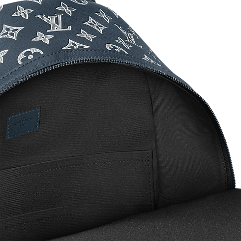 กระเป๋าสะพายหลังรุ่น Discovery หนัง Monogram Shadow in กระเป๋าและผลิตภัณฑ์เครื่องหนังขนาดเล็ก's สำหรับผู้หญิง ใหม่ล่าสุด collections by Louis Vuitton (การย่อ/ขยายผลิตภัณฑ์)