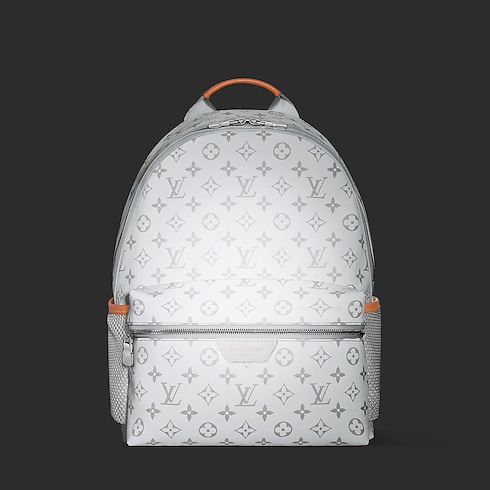กระเป๋าสะพายหลังรุ่น Discovery PM Monogram Other in ผลิตภัณฑ์ใหม่'s สำหรับผู้ชาย สั่งซื้อออนไลน์ล่วงหน้า: LV Ski collections by Louis Vuitton (การย่อ/ขยายผลิตภัณฑ์)
